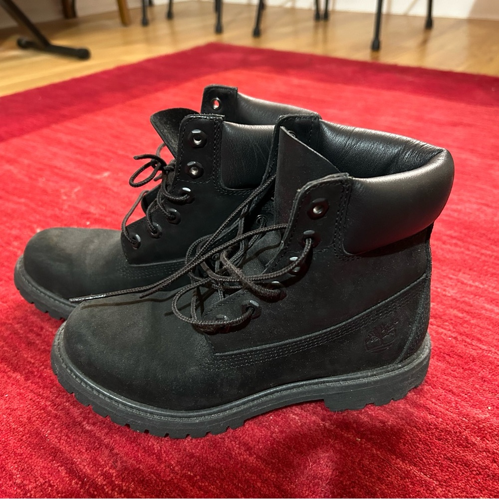 Timberland waterproof women’s black leather winter boots